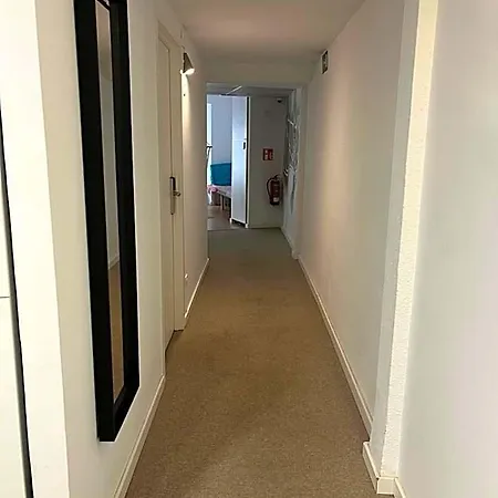 Hola
