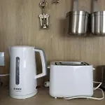 Hola *